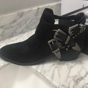 Dolce Vita Black Spur Booties